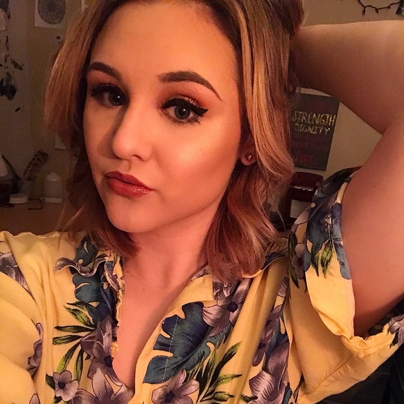 More about me, Ivory! - Picture 1 of 3